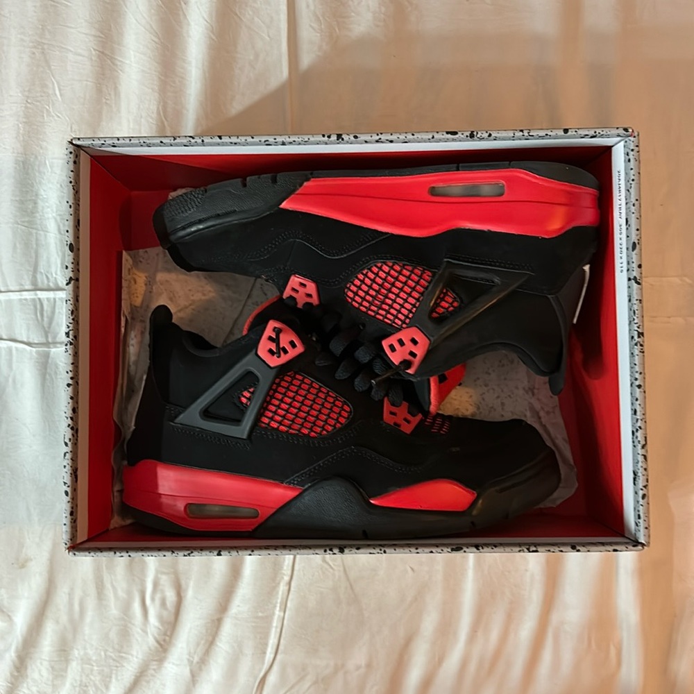 Jordan 4 Red Thunder